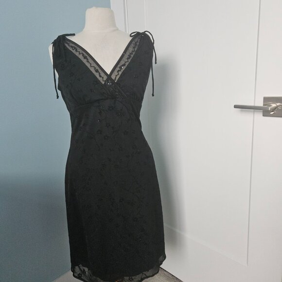 BLACK DRESS HOLIDAY SPARKLER BY BREAKEN' LOVE - Picture 4 of 9